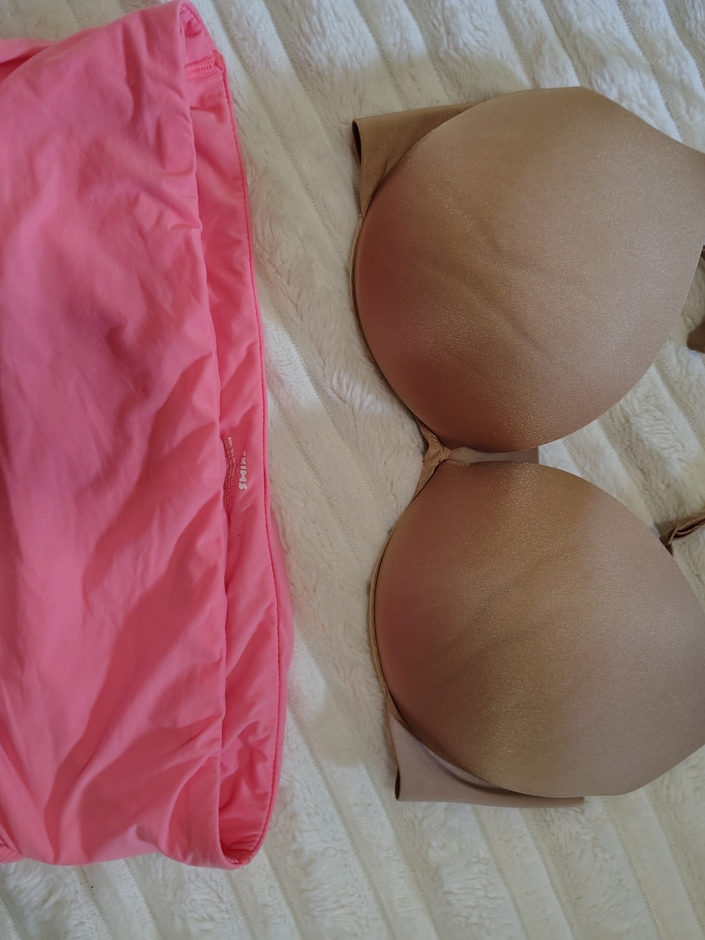 SKIMS Nude T-Shirt Bra with Pink Bandeau